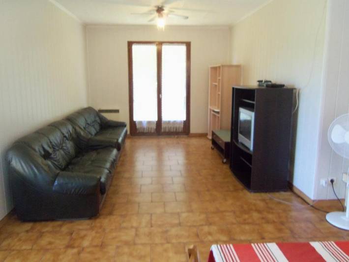 Location de vacances pour 7 personnes, avec piscine et terrasse ainsi que jacuzzi et jardin à Serres-et-Montguyard - 4