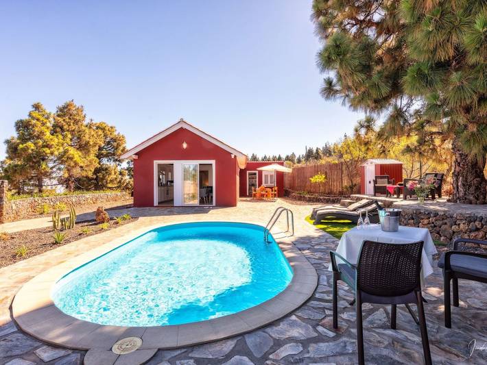 Ferienhaus für 3 Personen, mit Garten und Terrasse sowie Pool - 1