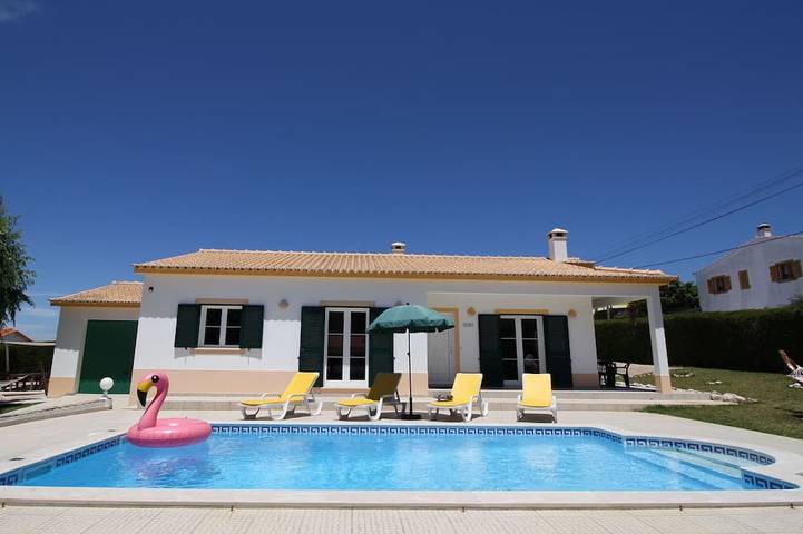 Sonho villa com piscina própria. Como férias !!! in Arrifana, Aljezur