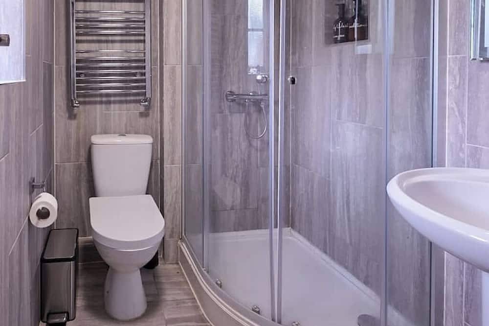 Courtyard Lodge | Room 1 Stay in Central Bedfordshire