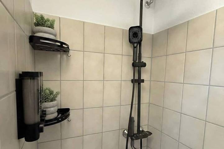 Apartamento entero, • Luxury Oasis - Massage chair, water view & Sky Tv in Uelzen, Distrito de Uelzen