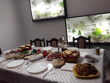 Maison d’hôte pour 2 personnes, avec terrasse et vue dans Sucevița