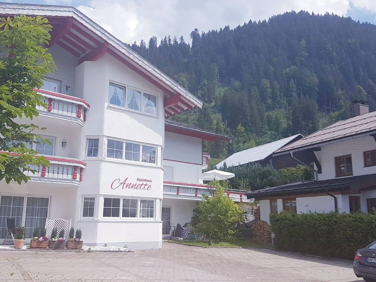 Ganze Ferienwohnung, Gästehaus Annette - Frau Eberle-Krunke - Appartement/Bad/Wc, 1 Schlafraum "Widderstein" in Riezlern, Mittelberg