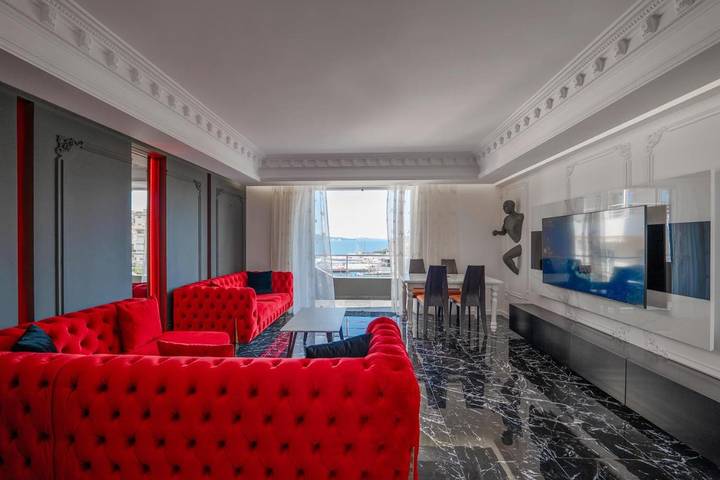 Apartament wakacyjny dla 5 osób, z jacuzzi i balkon w Saranda