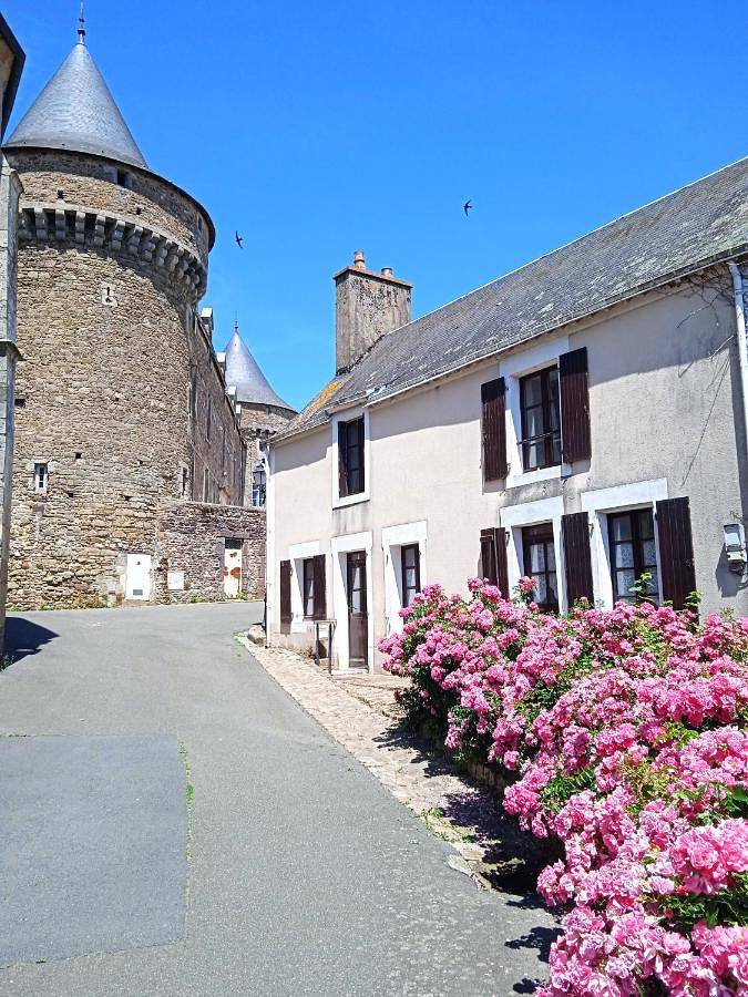 Maison de vacances pour 4 personnes, avec vue et jardin ainsi que terrasse et piscine