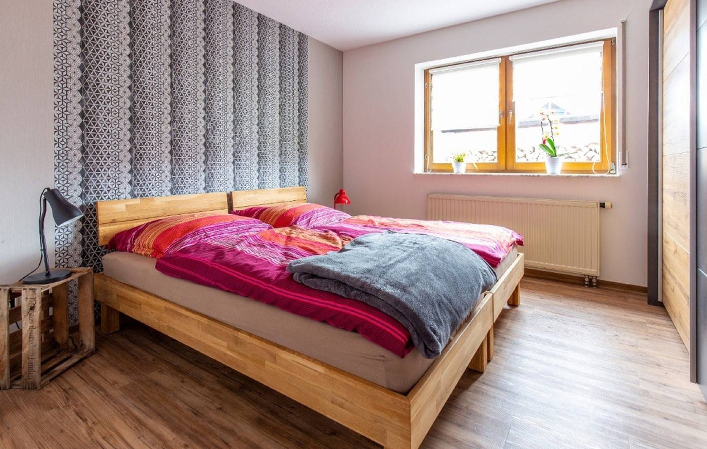 Ferienwohnung Franz - Ruhige, moderne Ferienwohnung mit 1 Schlafzimmer in Erlabrunn, Fränkisches Weinland