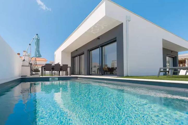 Villa für 6 Personen, mit Garten
