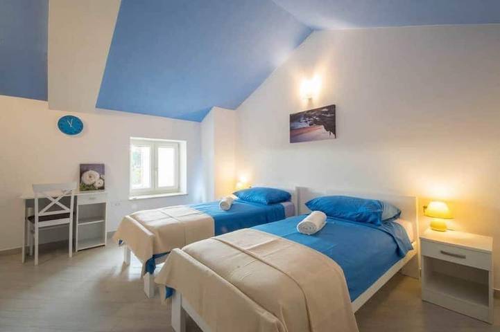 Neue Villa mit privatem Pool in der Naehe von Pula in Hreljići, Marčana