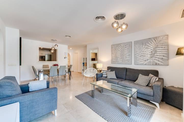 Ganze Wohnung, Apartment mit 3 Schlafzimmern in Benahavís, Bergblick, Wlan & Klimaanlage in Val de Guadalmina, Benahavís