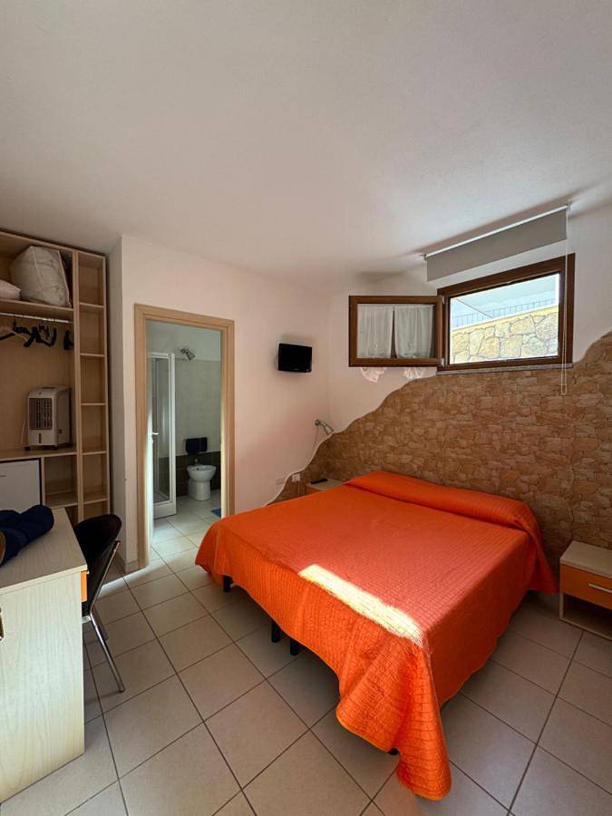 Budget Double or Twin Room in Cala Gonone, Dorgali