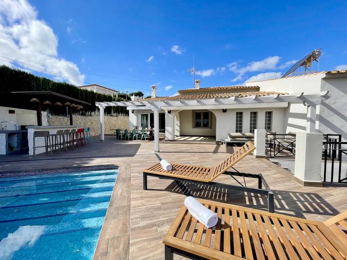 Chalet para 12 personas, con jardín y terraza en Alfàs del Pi