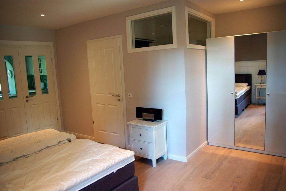 Ganze Ferienwohnung, Kleine Ferienwohnung mit Erker und tollem Ausblick auf den Naturteich in Bleckede, Elbtalaue