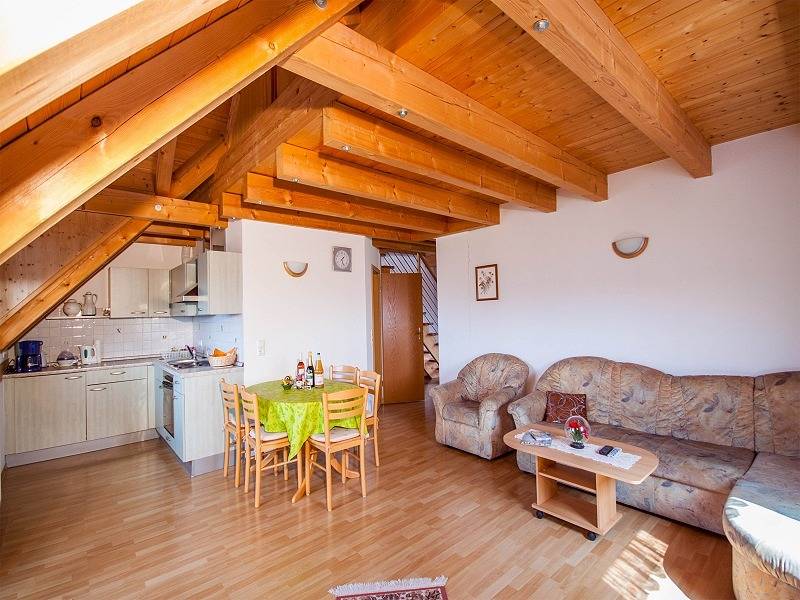 Apartamento vacacional entero, Ferienwohnung B, 58qm, 2 Schlafzimmer in Meersburg, Distrito De Bodensee