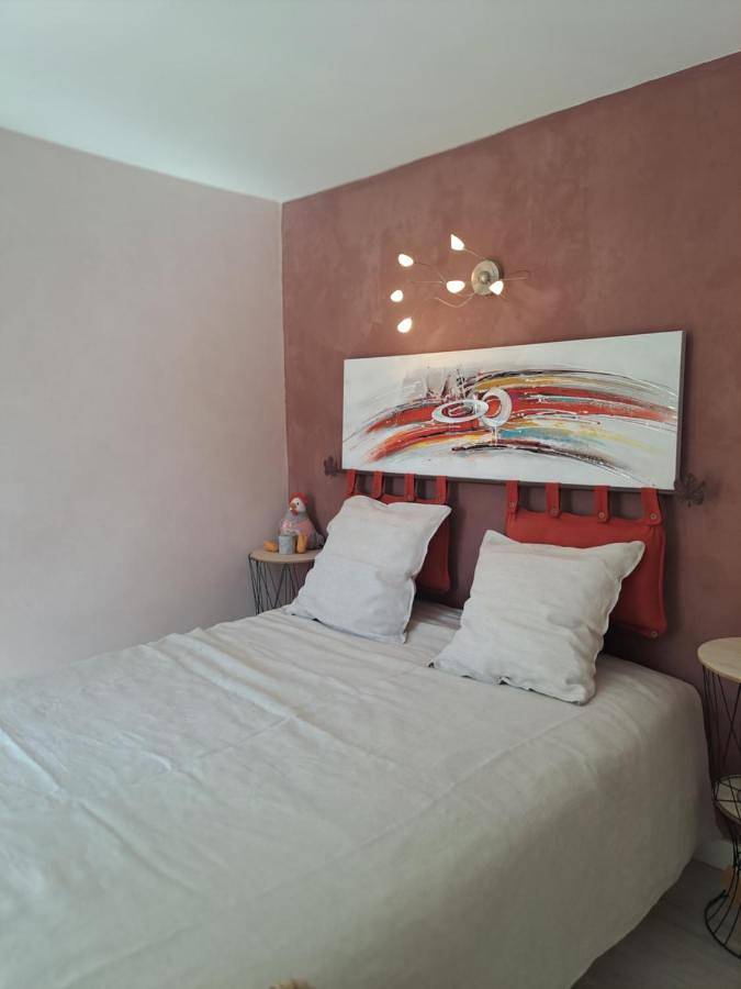 Gîte pour 2 personnes, avec jardin ainsi que vue et sauna à Montaigut-le-Blanc - 4