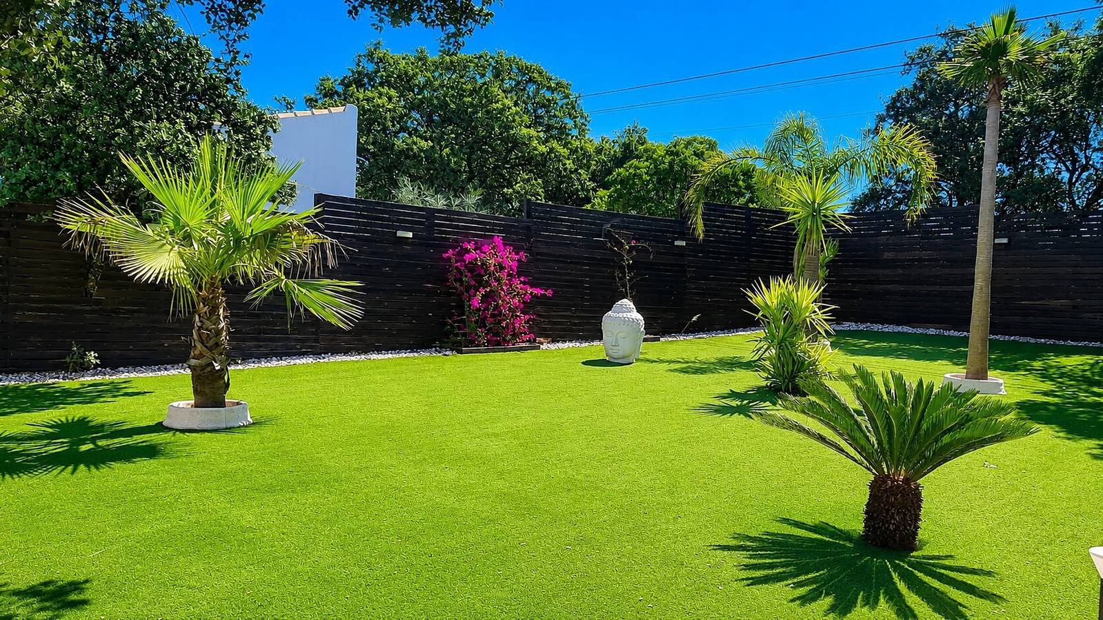 Villa 'Mis Raices' con piscina privada, Wi-Fi y aire acondicionado in Castilblanco de los Arroyos, Provincia de Sevilla