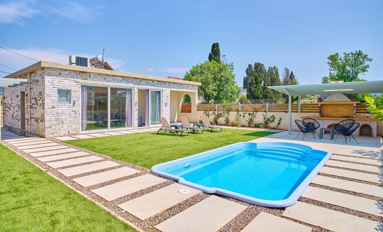 Villa mit pool für 4 Personen, mit Pool auf Korfu