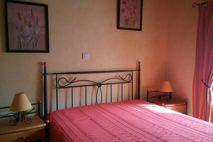 Location de vacances pour 5 personnes, avec terrasse à Valbeleix - 2