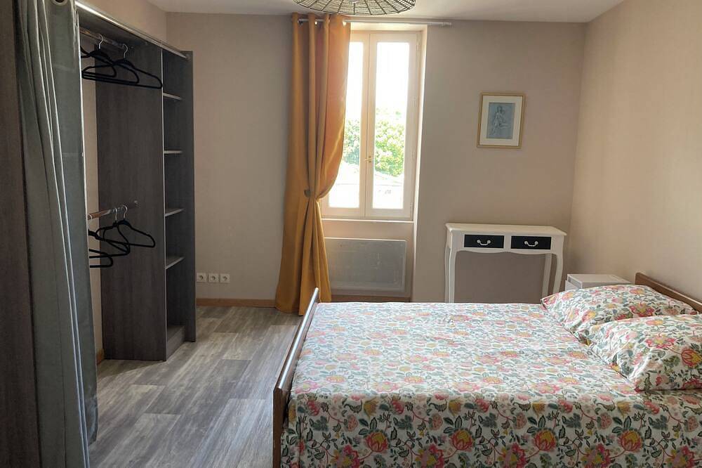 Appartement entier, Joli appartement de 60m2, au cœur du village du Bousquet d'Orb 34260 in Le Bousquet-d'Orb, Région de Lodève