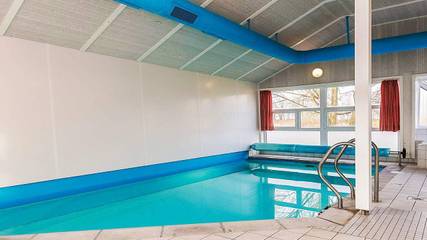 Ferienhaus für 11 Personen, mit Pool und Whirlpool sowie Sauna, mit Haustier an der Nordsee