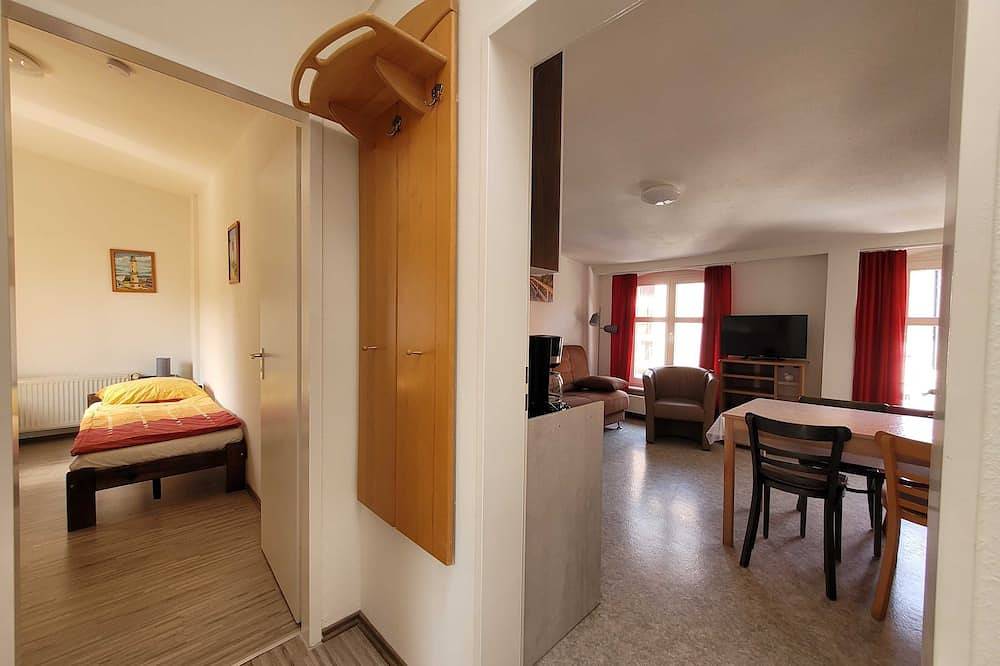 Entire apartment, Vacation apartment 04 - Ferienwohnungen Früchtenicht in Ocenarium Stralsund, Stralsund