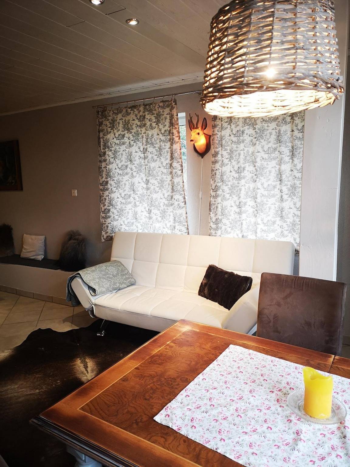 Entire holiday apartment, Schäferwagen mit Ferienwohnung in Hilders, Rhön-Hessen