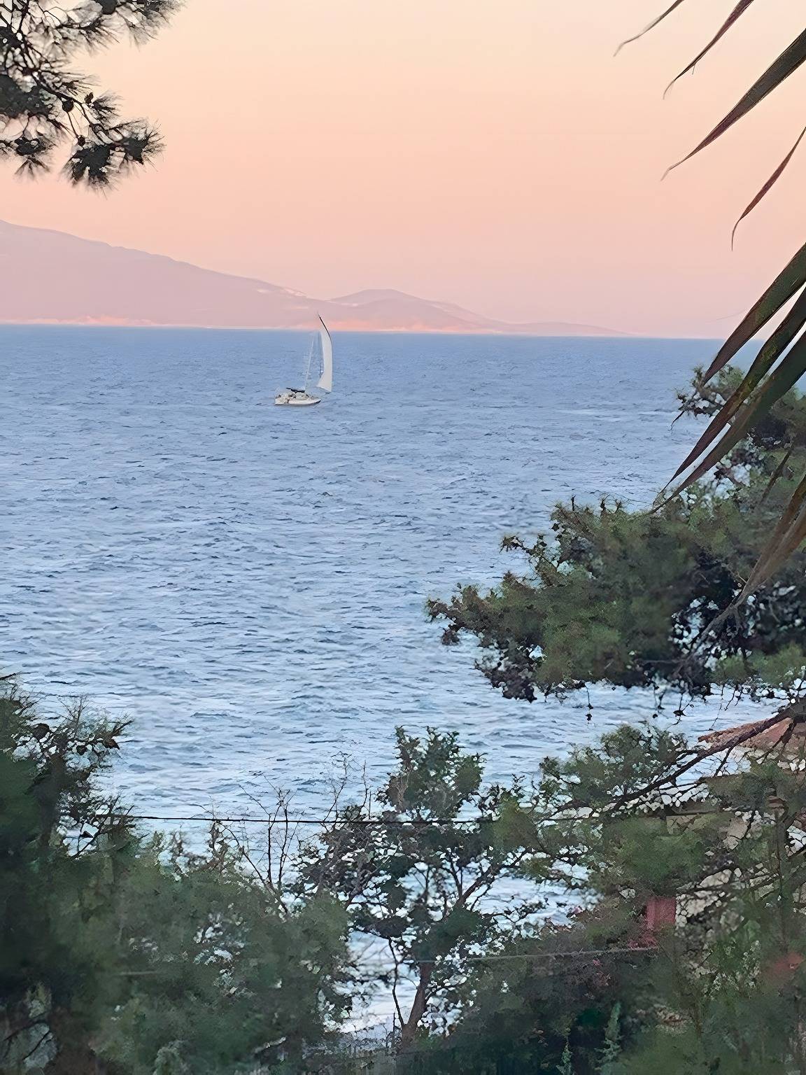 Villa 'Lesvos 30 Meters To The Sea' mit Meerblick, Wi-Fi und Klimaanlage in North Aegean Islands
