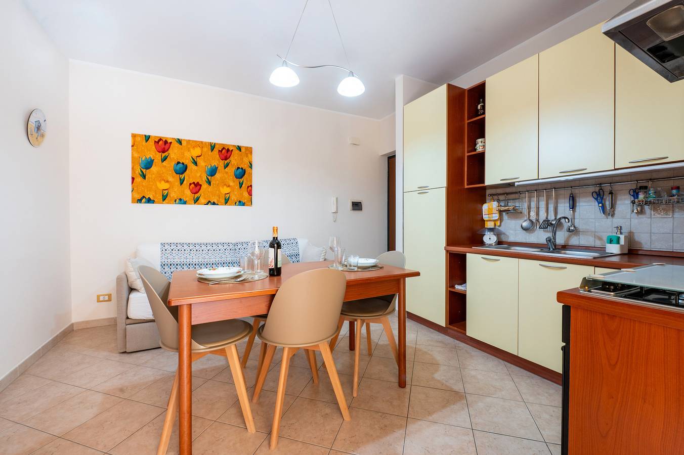 Entire apartment, Apartment 'Vacanza Gliaca' with Sea View, Balcony and Air Conditioning in Piraino, Messina Province