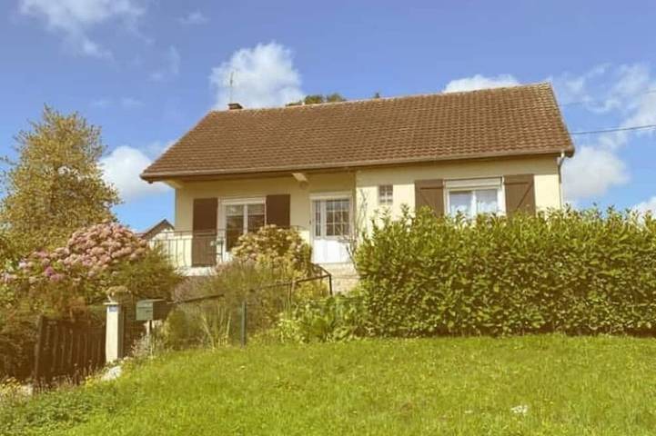 Gîte pour 8 personnes, avec jardin et balcon, animaux acceptés à Tocqueville-en-Caux