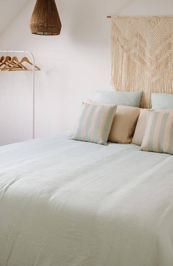 Gîte pour 4 personnes, avec balcon, adapté aux familles dans Plage Du Men Armor