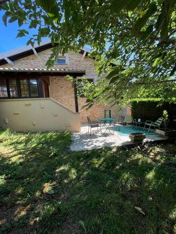 Gîte pour 2 personnes, avec jardin, animaux acceptés à Solutré-Pouilly