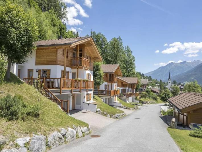 Geräumiges Chalet im Feriendorf in Pinzgau