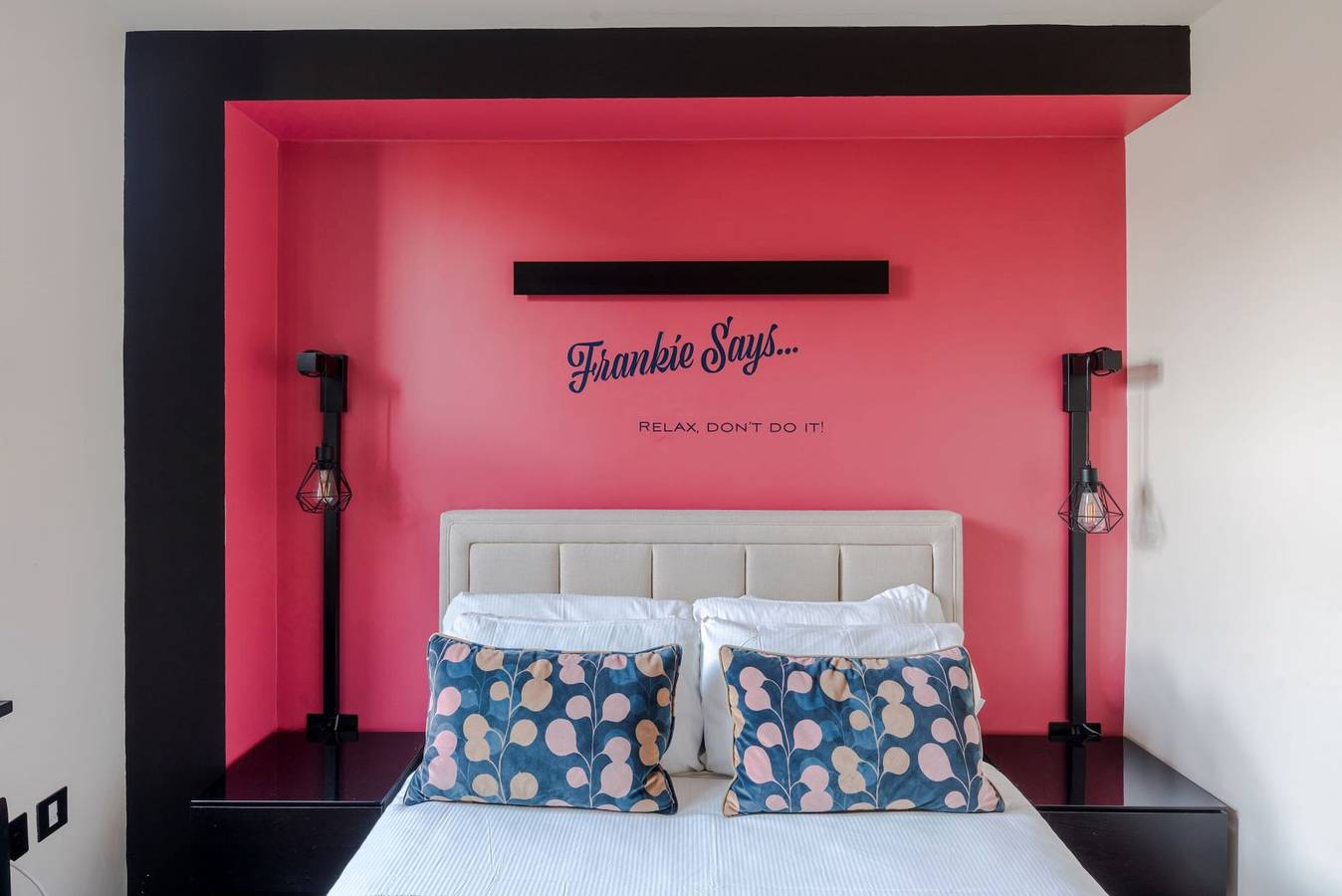 Entire apartment, The Influencer Suite - Soho - by Frankie Says in London, South East England