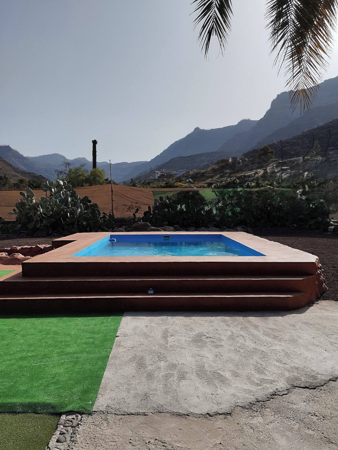 „Cañaon“ mit Bergblick, privatem Pool und Wlan in Las Casillas, Gran Canaria Süd