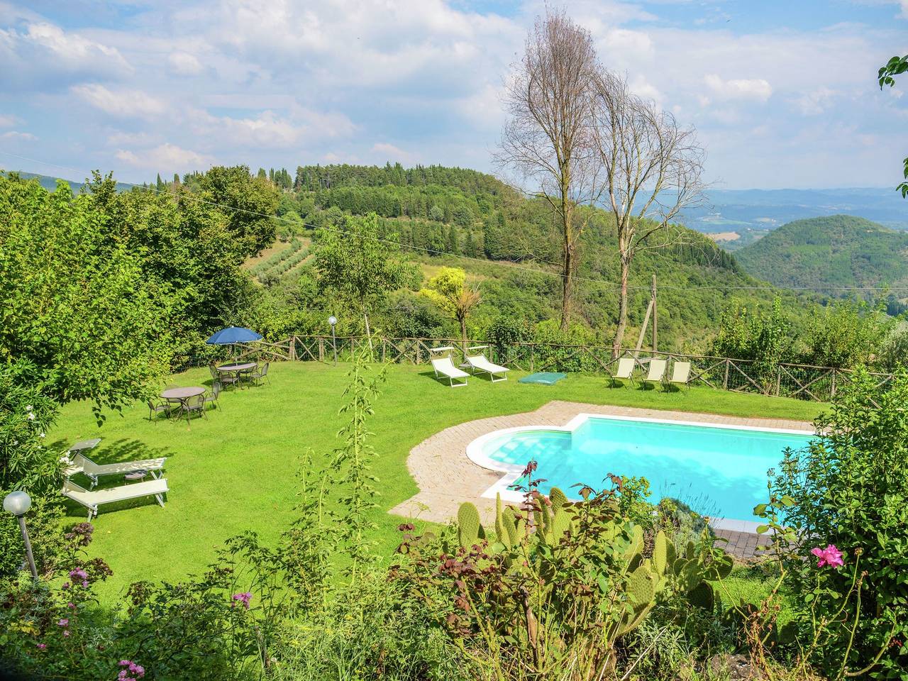 Peaceful Countryside Getaway in Monte Santa Maria Tiberina, Valtiberina