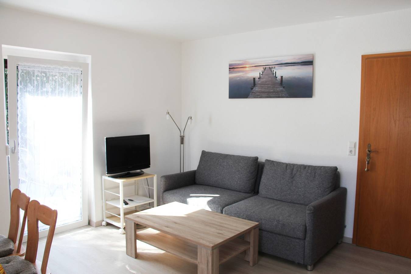 Ganze Wohnung, Ferienwohnung 3, 46m²  mit privater Terrasse, Gemeinschaftsgarten und Wi-Fi in Nonnenhorn, Bayerisch Schwaben