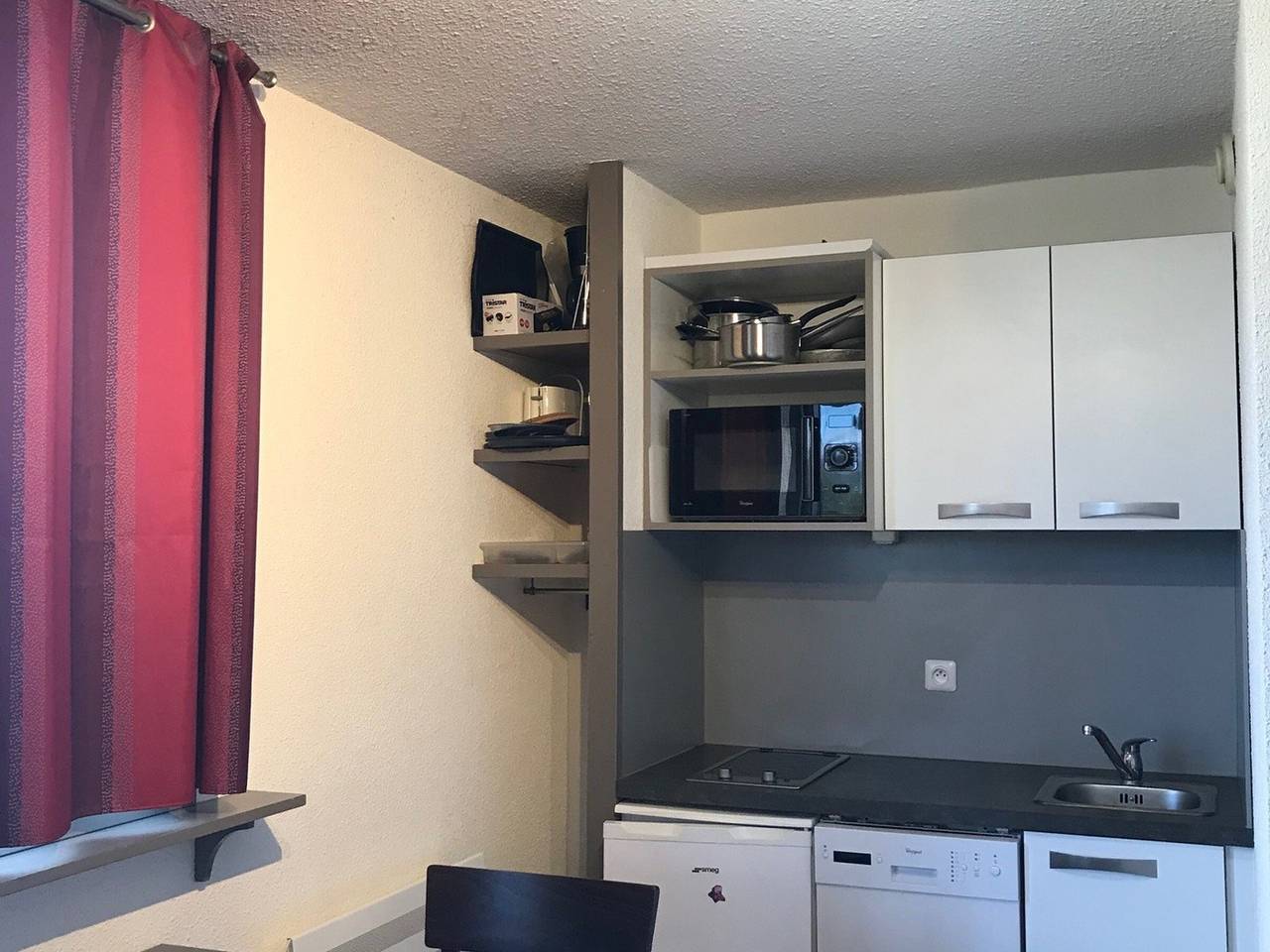 Entire studio, Renovated ski-in/ski-out studio in La Plagne, Aime-la-Plagne