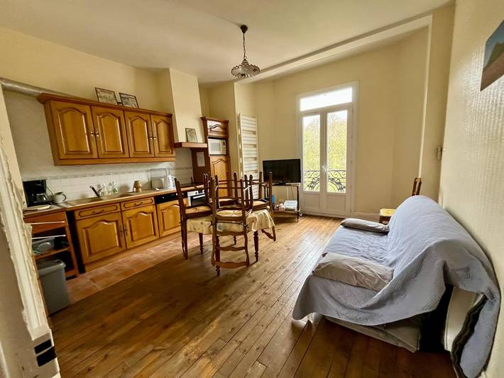 Gîte pour 4 personnes, avec balcon dans Office de Tourisme La Bourboule