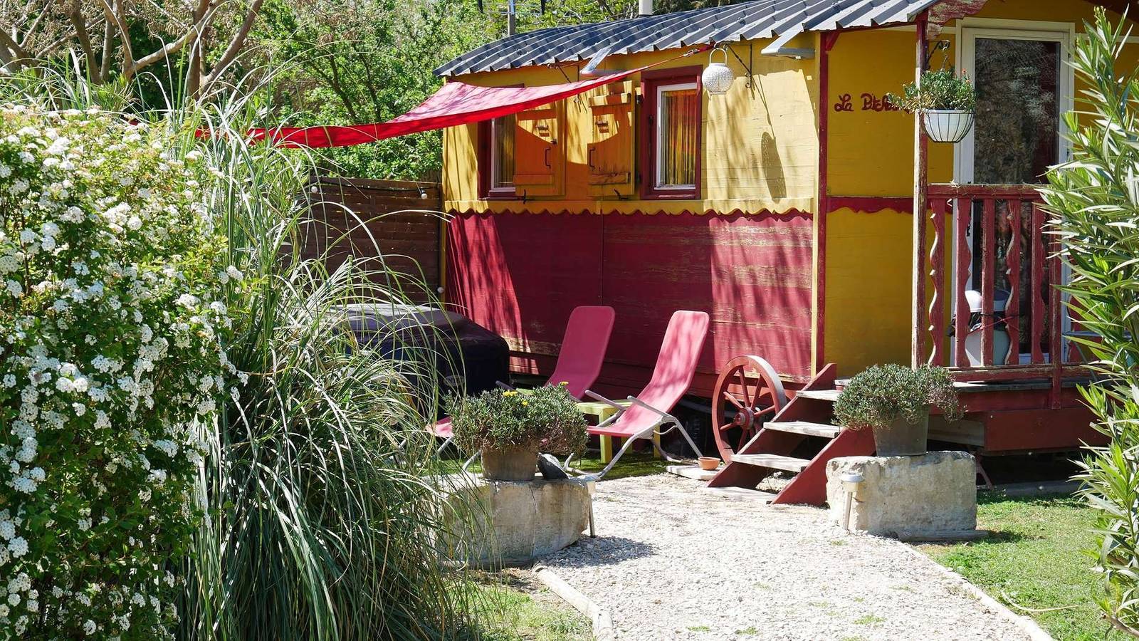 Roulotte La Pitchoune avec spa privé - Mas Maurane in Tarascon, Région d'Arles