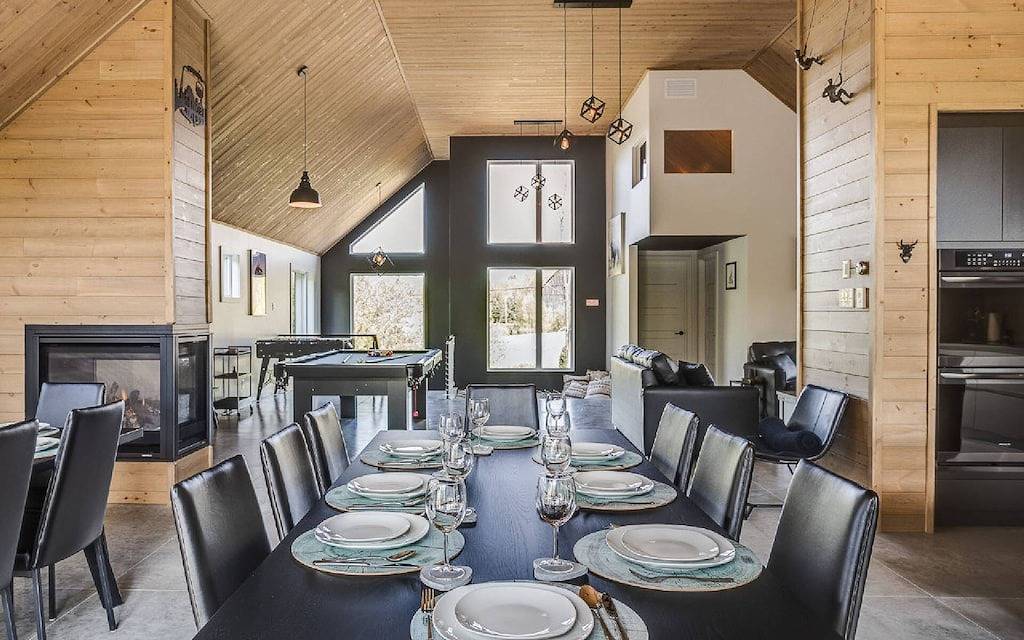 Glamping for 21 Guests in Bromont, Quebec