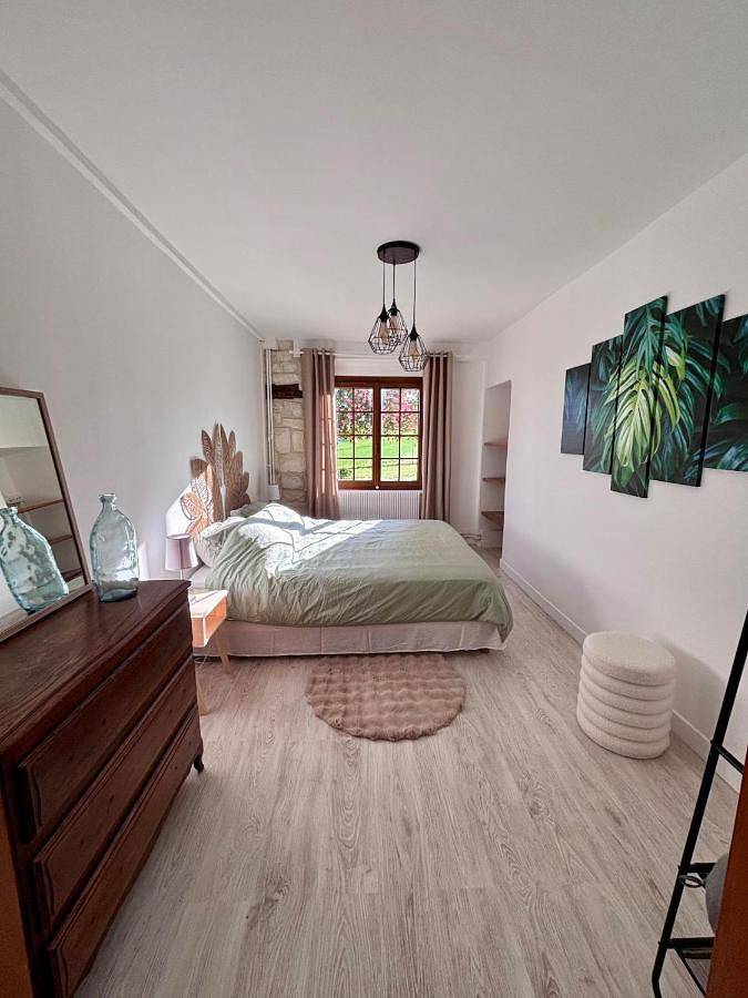 Location de vacances pour 4 personnes, avec Terrasse ainsi que Jardin et Vue à Avy
