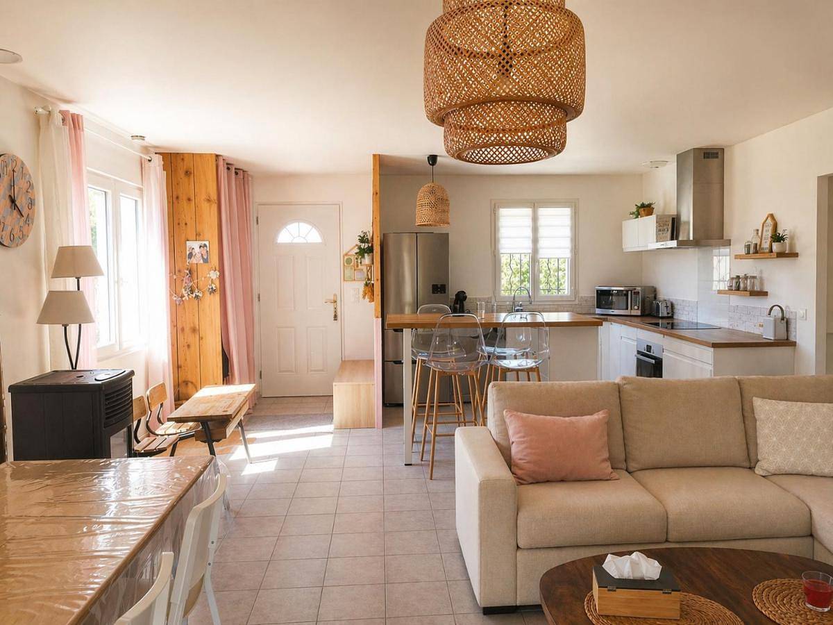 Three-Bedroom House in Mallemoisson, Alpes-de-Haute-Provence
