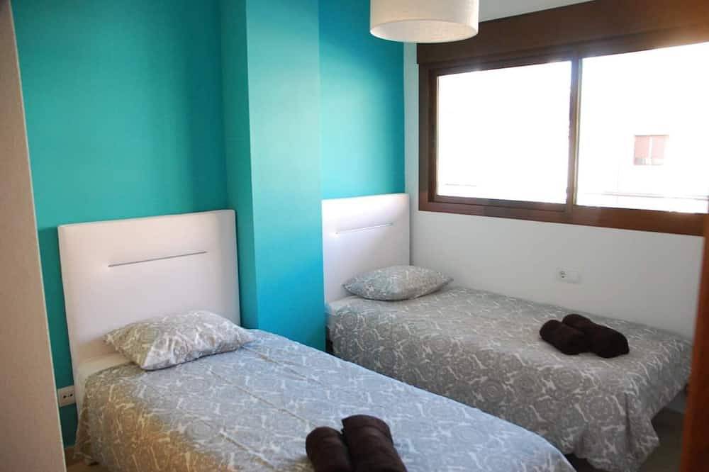 Entire apartment, There is a salt lagoon in the area.  Her mud and water have healing properties. in San Pedro del Pinatar, Costa Cálida