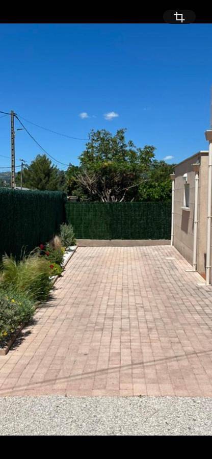 Appartement entier, Studio calme près d’Aubagne in La Penne-sur-Huveaune, Côte méditerranéenne (France)