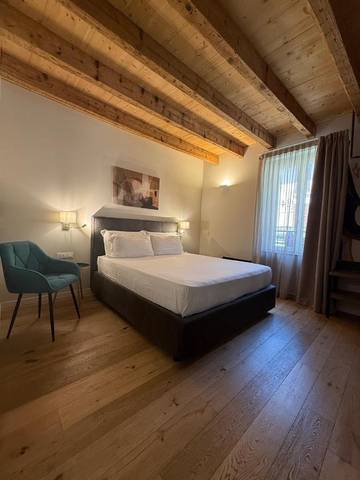 Maison d’hôte pour 2 personnes, avec jardin et vue à Desenzano del Garda