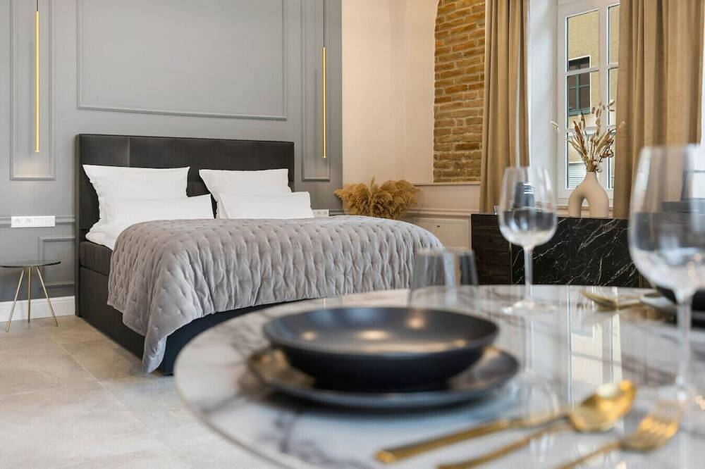 Entire apartment, New | Luxus Suite | Kingbed | Netflix | Center in Augsburg-Innenstadt, Augsburg