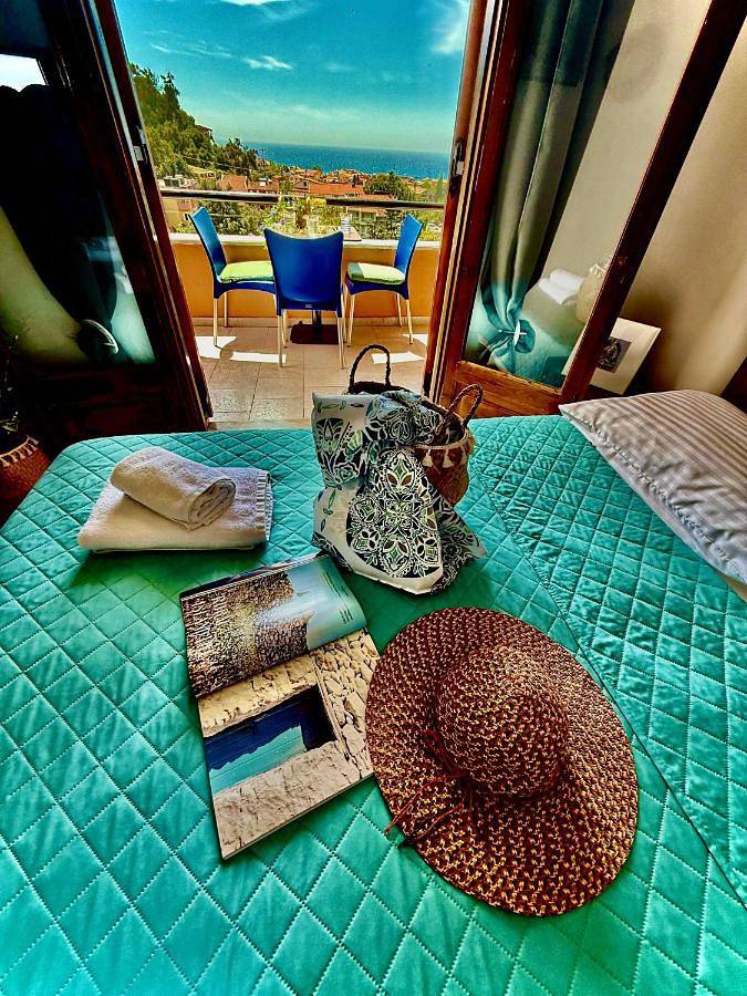Travellers Beautiful Elen Agios Gordios Sea in Agios Gordios, Corfou