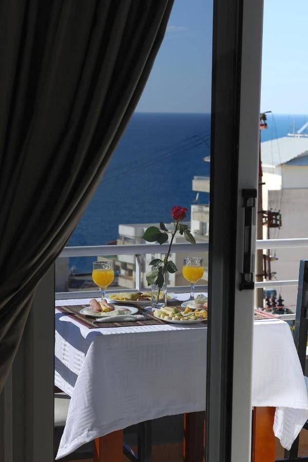 Triple Room with Balcony in Saranda, Vlorë
