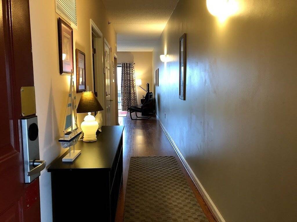 Ganze Wohnung, Panoramablick auf den Fluss Downtown Condo W / Balkon in Wilmington, New Hanover County