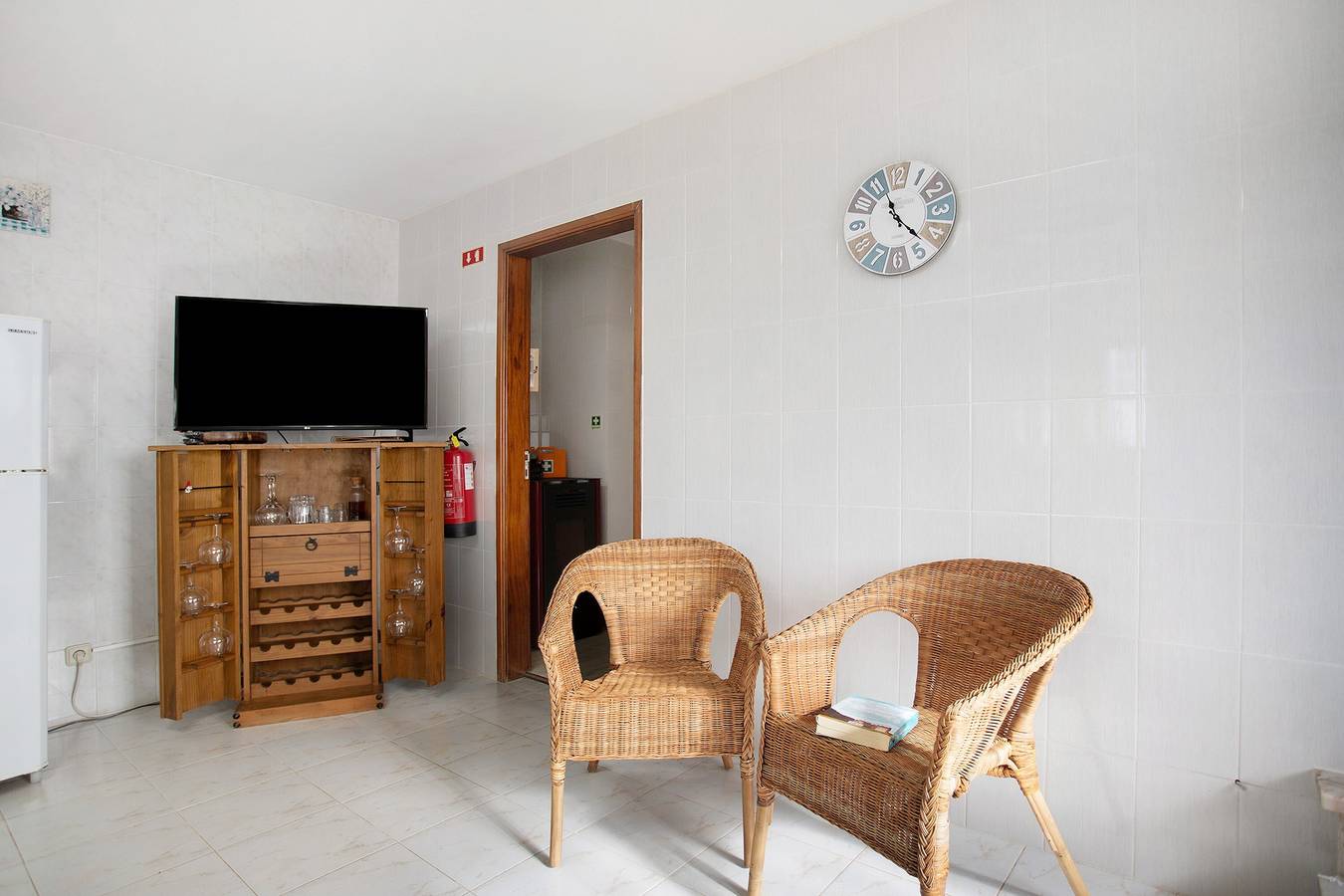 Casa vacanze 'Bouros's Cliff' con giardino privato, Wi-Fi e aria condizionata in Serra do Bouro, Santo Onofre e Serra do Bouro