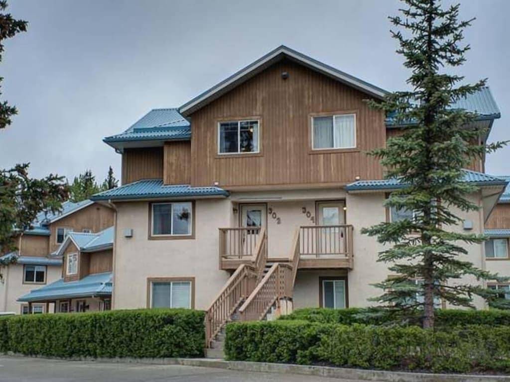 Ganze Wohnung, Brandneu! 2 Side-by-Side-Eigentumswohnungen mit Whirlpool + epische Aussicht + kostenloser Parkpass in Banff-Nationalpark